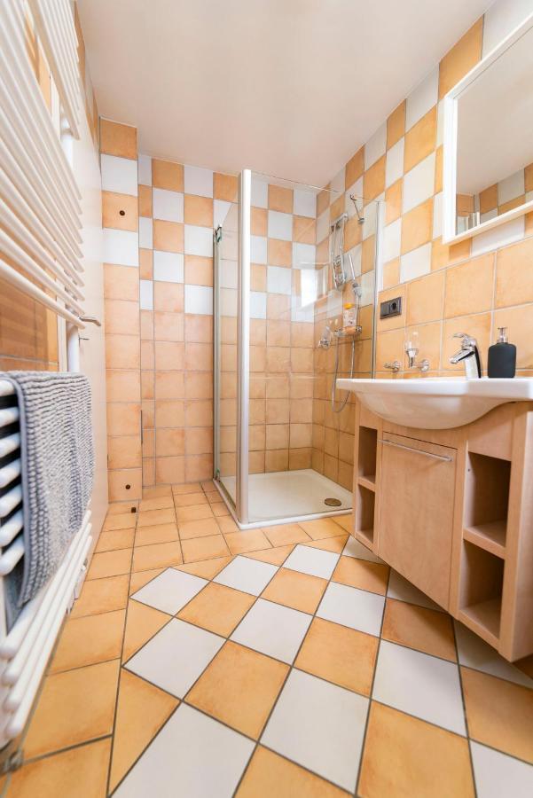 North Loop Rooms Аденау Экстерьер фото