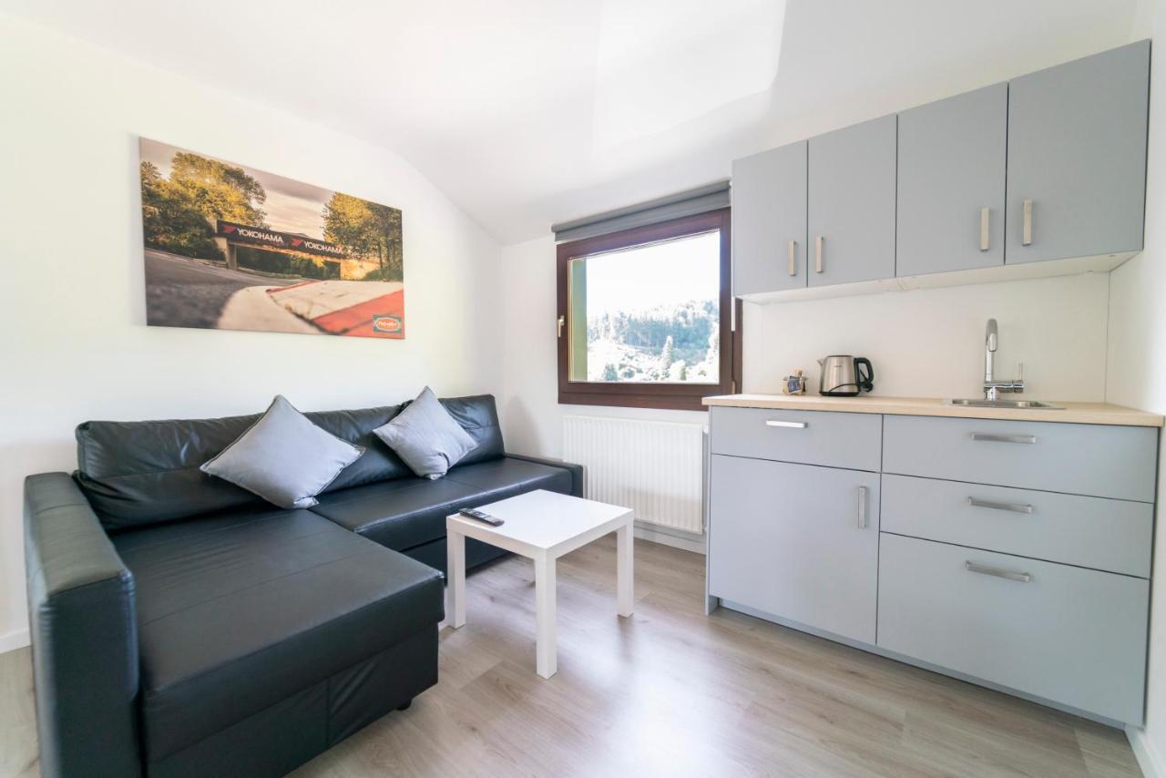 North Loop Rooms Аденау Экстерьер фото